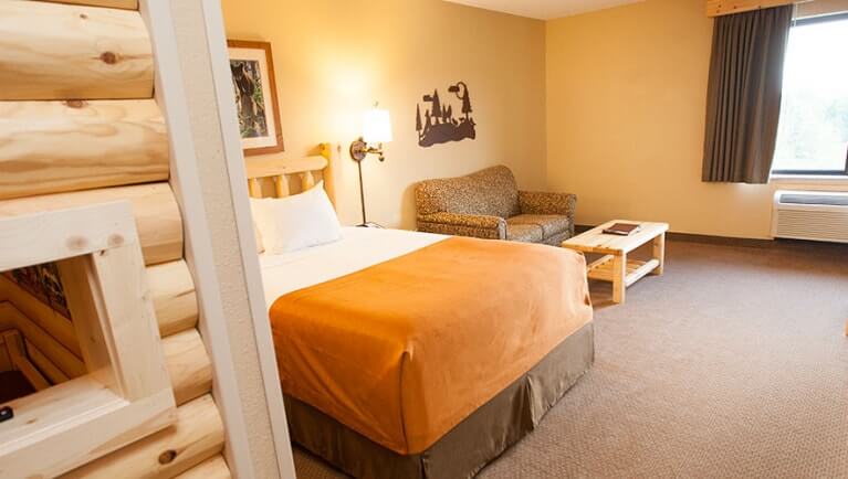 Junior Cabin Suite | Themed Suite | Great Wolf Lodge Boston / Fitchburg, MA